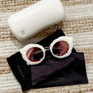BRAND NEW in BOX CHANEL Camellia Sunglasses - White